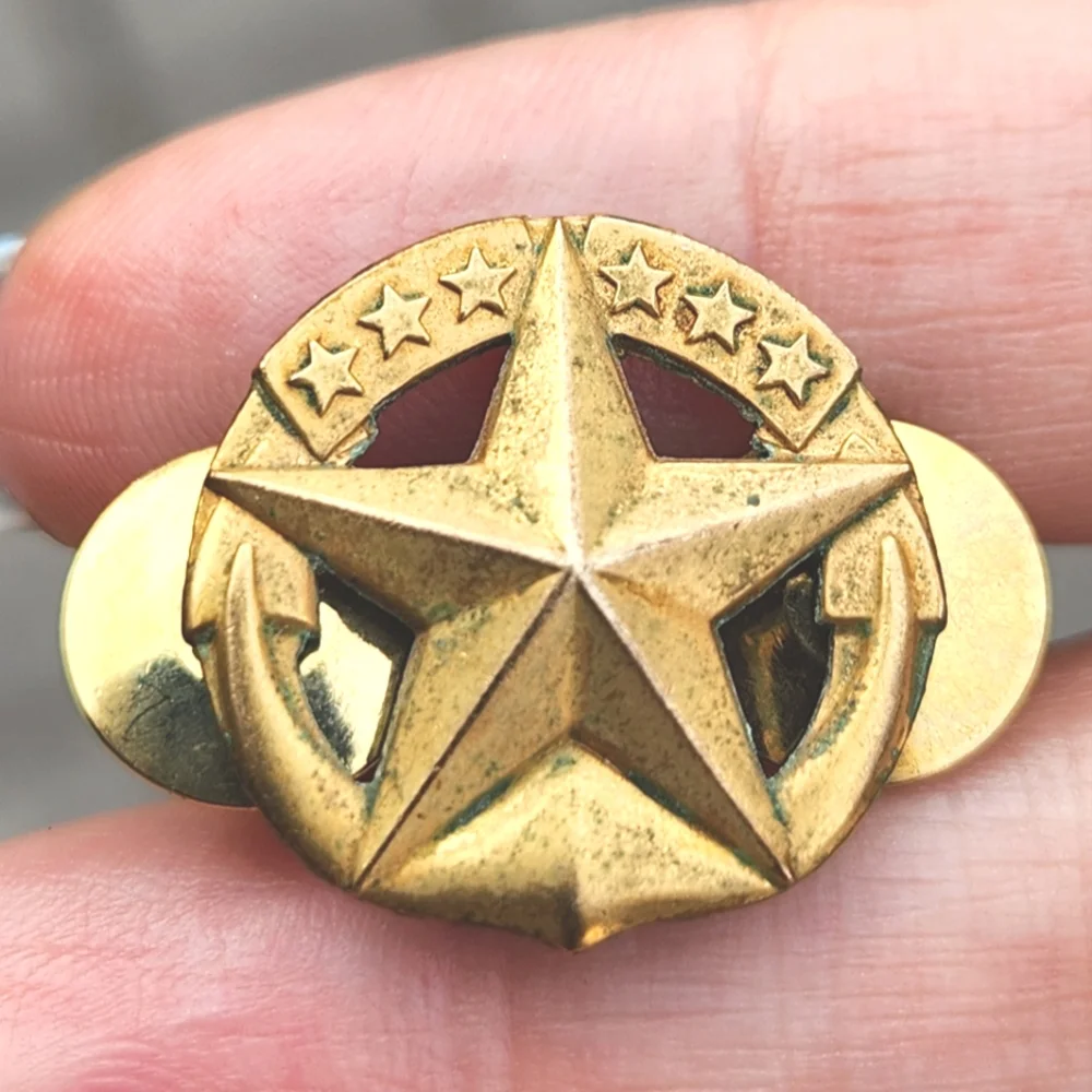 Vtg Command at Sea Navy Insignia Badge Lapel Pin